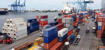 Superávit da balança comercial recua 24,6% em 2024, para US$ 74,5 bi