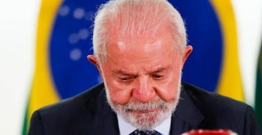 Lula segue estratégia de fabricar inimigos; o da vez é Mark Zuckerberg