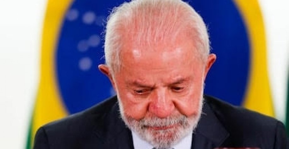 Confiança,identidade e legitimidade: as verdadeiras crises do governo Lula