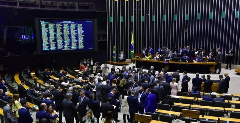 Governo e bancada do agro trocam acusações por Plano Safra suspenso