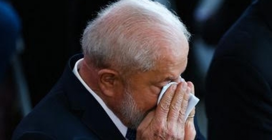 Apostas de Lula para melhorar popularidade esbarram em dificuldades
