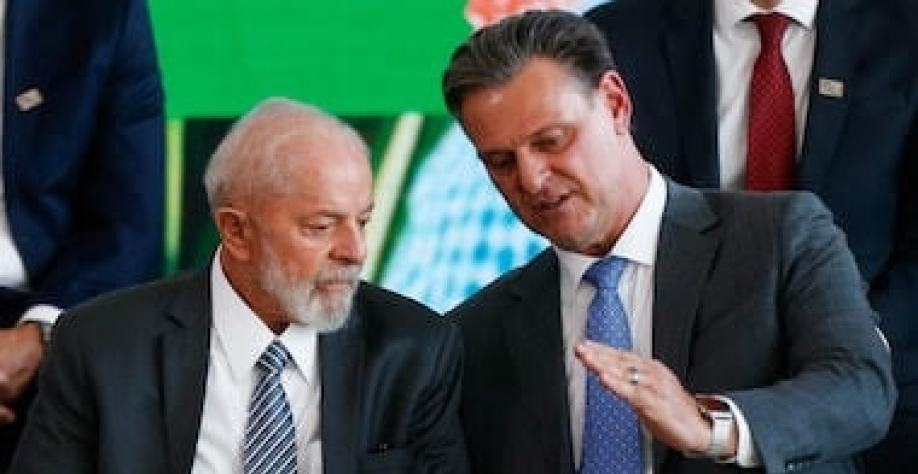 Lula admite relação limitada com agro e não vê motivos para trocar Fávaro