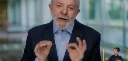Lula faz propaganda política explícita, mas Justiça finge que não vê