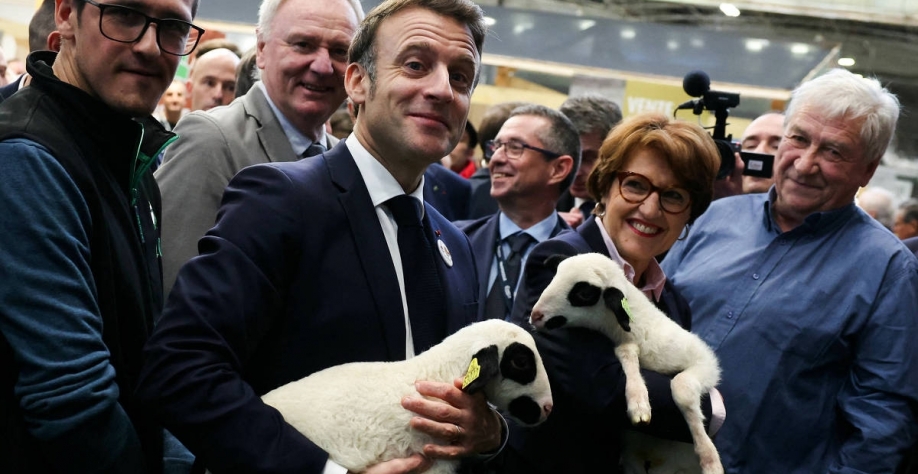 A agricultores franceses Macron não garante bloqueio a acordo UE-Mercosul