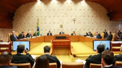 A lista com fatos que mostram como o STF mata a lei para condenar Bolsonaro