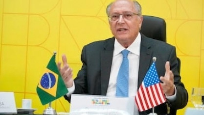 EUA avaliam adiar tarifa sobre aço, mas querem sinalização sobre etanol