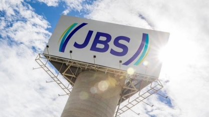 JBS fecha 2024 com receita líquida recorde de R$ 417 bilhões