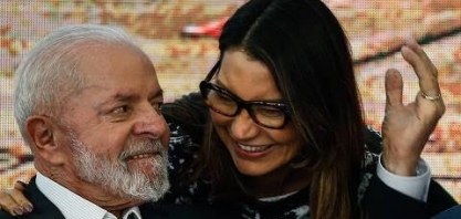 ‘Janja fará o que quiser’, diz Lula sobre críticas à viagem dela a Paris