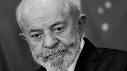 Lula se refugia entre aduladores e reforça erros do governo – Editorial Folha