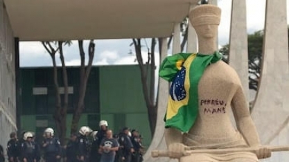 Débora virou um símbolo espinhoso – Por Elio Gaspari