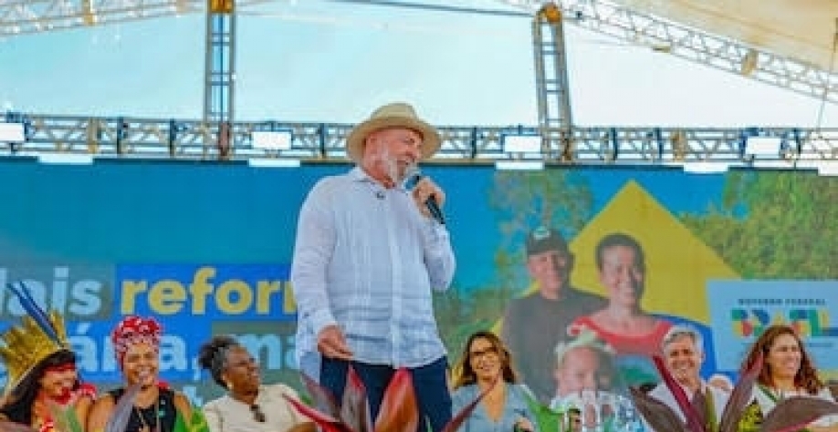 Lula afasta Haddad, desautoriza Alckmin e Fávaro e traz Dilma de volta