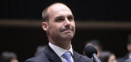 Eduardo Bolsonaro se licencia para viver nos EUA e criar clima pós-anistia