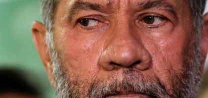 Lula:Oposição vê em série de crises chance para grudar pauta da corrupção