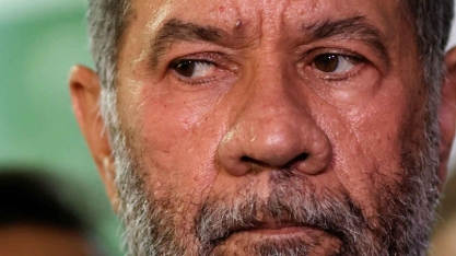 Lula:Oposição vê em série de crises chance para grudar pauta da corrupção