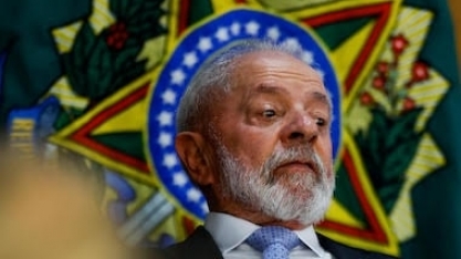 Brasileiros culpam política econômica de Lula pela inflação, diz pesquisa