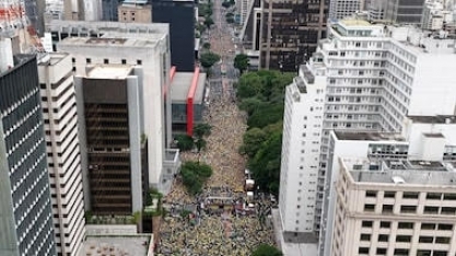 Bolsonaro ataca Moraes e Lula em ato por anistia e recado para o Congresso