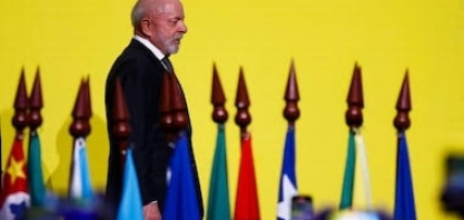 Com Lula sob vaias, governo aposta em ‘pacote INSS’ de Motta