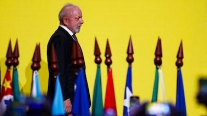 Com Lula sob vaias, governo aposta em ‘pacote INSS’ de Motta