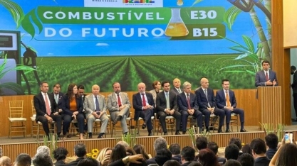 Governo aumenta percentual de etanol na gasolina de 27% para 30%