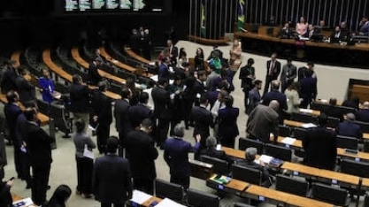 Lula e o PT acham que Congresso bom é aquele que faz o que o governo quer