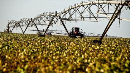 Aumento de impostos pode inviabilizar projetos de irrigação no Brasil
