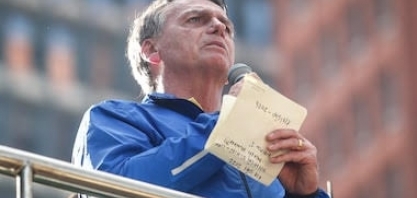 Bolsonaro pede ‘50% da Câmara e do Senado para mudar o Brasil’