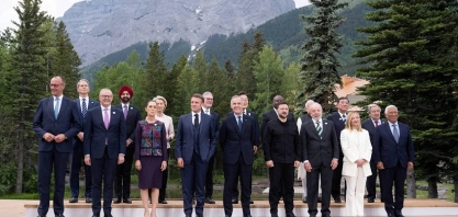 Líderes do G7 chamam a atenção de Lula após conversa durante foto oficial