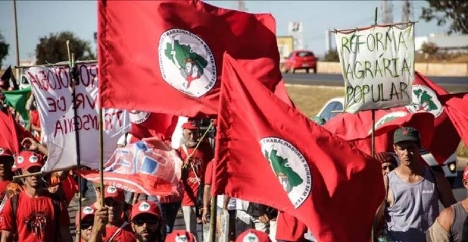MST critica demora na reforma agrária no governo Lula