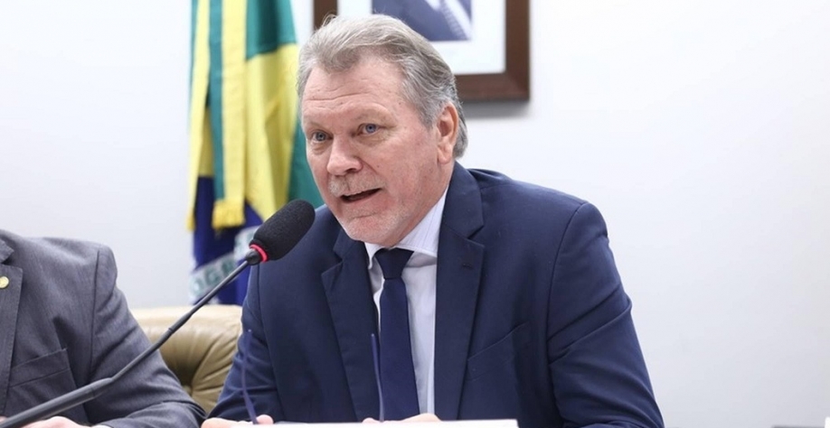 Deputado quer concluir até próxima semana proposta de dívidas rurais