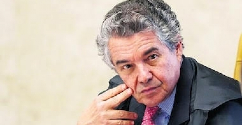 “STF vive uma extravagância e Moraes precisa ser levado ao divã”