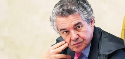 “STF vive uma extravagância e Moraes precisa ser levado ao divã”