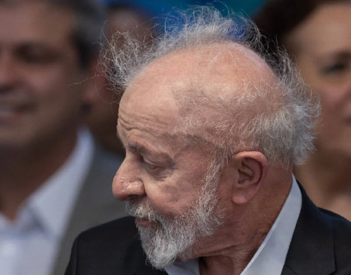 Negociação do tarifaço esbarrou em falta de interlocução do governo