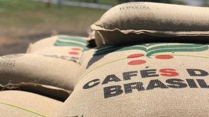 Pessimismo com tarifaço toma conta do mercado do café e preço sobe em NY