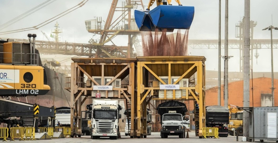 Com preços mais altos importações de fertilizantes são recorde em julho