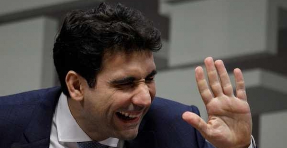 Juros devem permanecer altos por longos períodos, avalia Galípolo