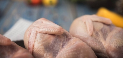 Preços do frango sobem pela primeira vez depois da crise da gripe aviária