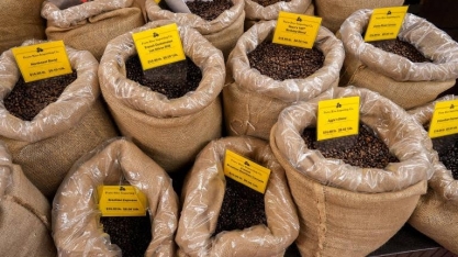 Preços do café disparam nos EUA após tarifas de Trump sobre Brasil