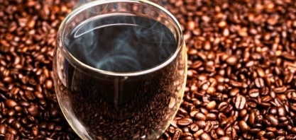 Café sobe mais de 5% em Nova York e supera US$ 4 a libra para dezembro