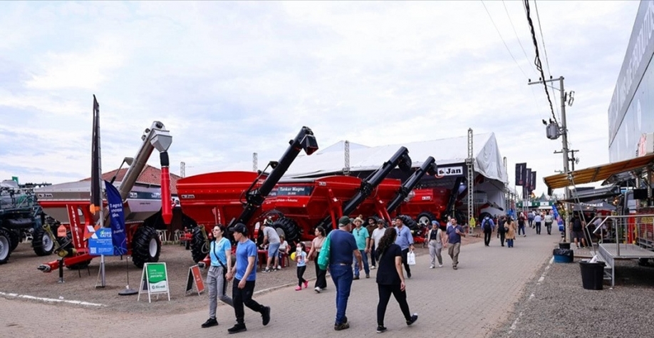 Expointer tem 45,5% de queda em negócios, apesar de recorde de público