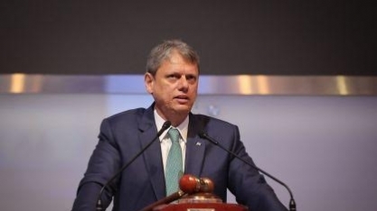 Centrão apoia Tarcísio na anistia, mas mantém cargos no governo Lula