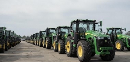 Vendas da Deere & Co. podem cair em meio a tensões comerciais globais