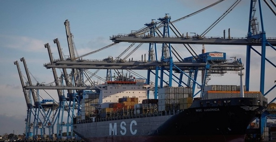 Empresa suíça desenvolve motor de navio a etanol