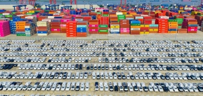 China abocanha fatia dos EUA no comércio global