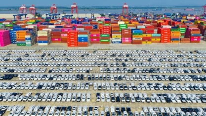 China abocanha fatia dos EUA no comércio global