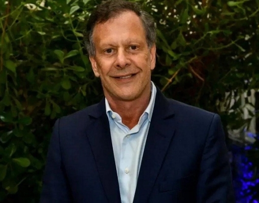 João Camargo renova rádio, vê Lula reeleito e Tarcísio sem consenso