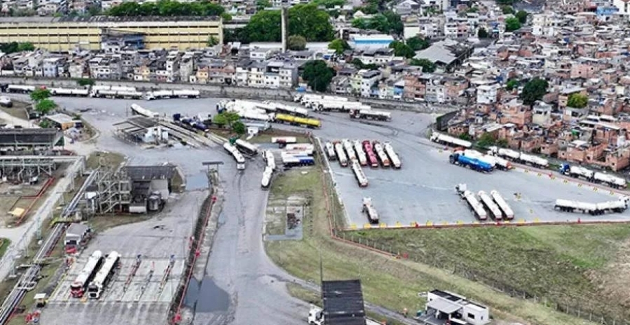 Petróleo importado pela Refit era gasolina, dizem laudos