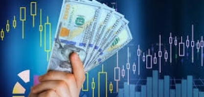  Dólar tem leve queda e fecha a R$ 5,46; Ibovespa sobe 0,65%