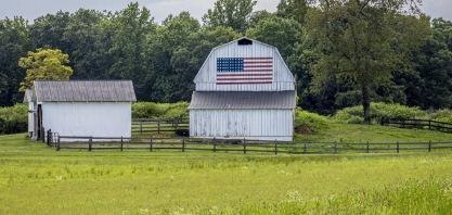Trump estuda ajuda de até US$ 14 bilhões aos produtores americanos