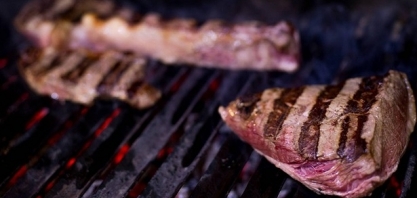 Trump pede que pecuaristas baixem preços da carne nos EUA