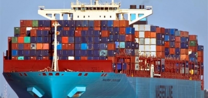 Maersk testa etanol em combustível marítimo antes de negociar com usinas 